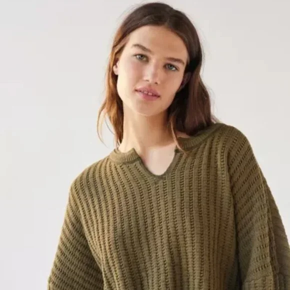 BDG Allie Notch Neck Pullover Sweater In Olive - Picture 2 of 4